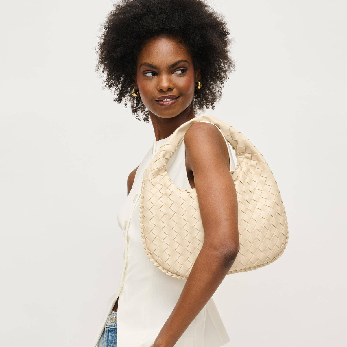 Wendy Woven Shoulder Bag: Oatmilk
