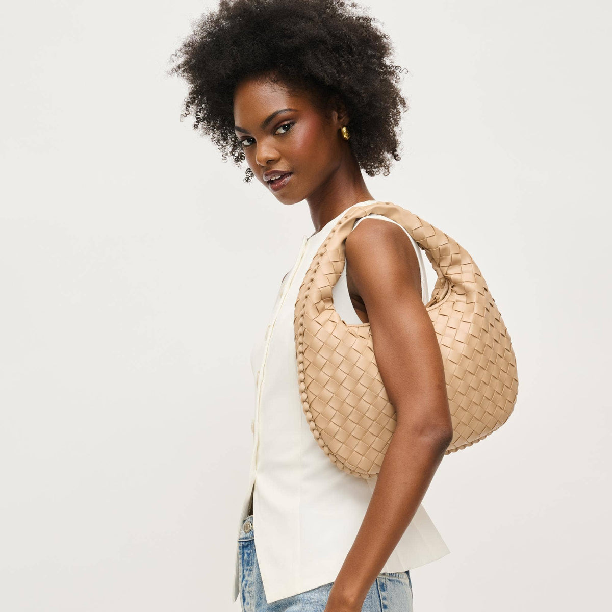 Wendy Woven Shoulder Bag: Black