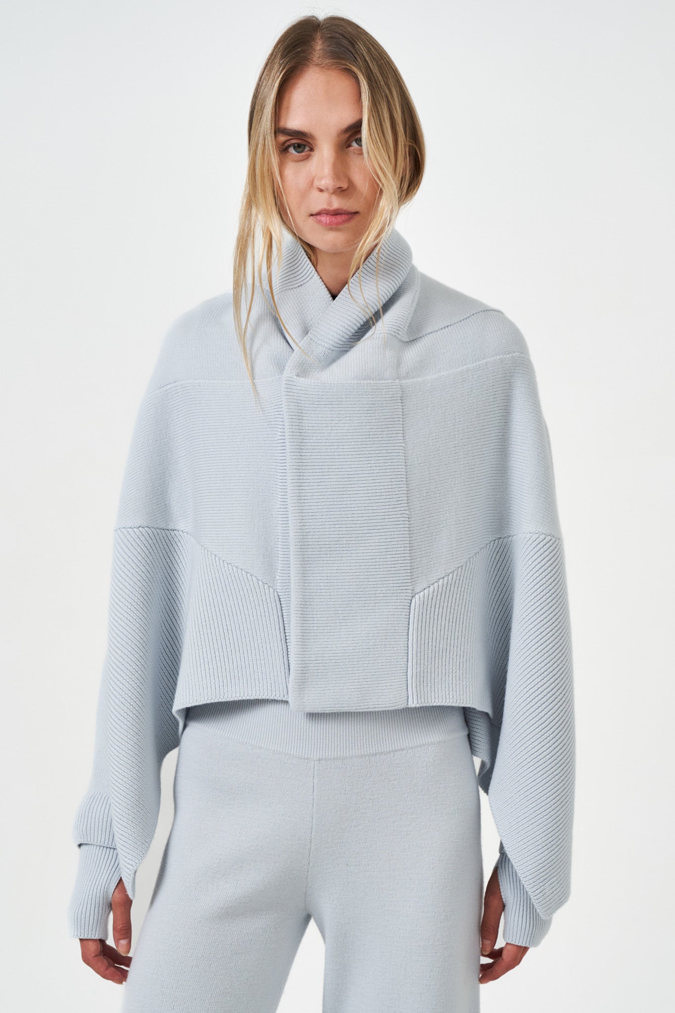 N49 - Front Drape Convertible Cardigan w/ Detachable Wrist Cuffs | NFP