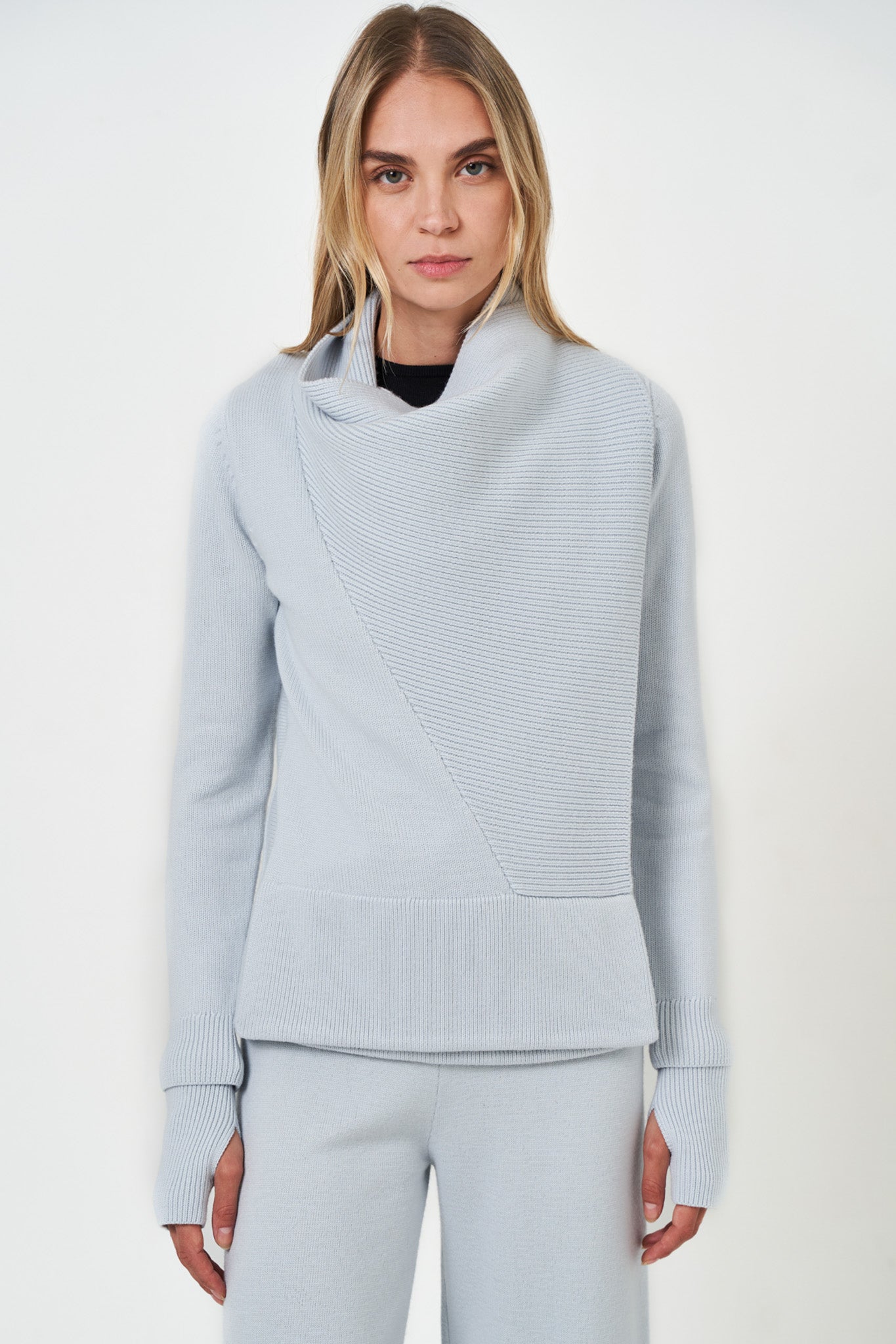 N49 - Front Drape Convertible Cardigan w/ Detachable Wrist Cuffs | NFP
