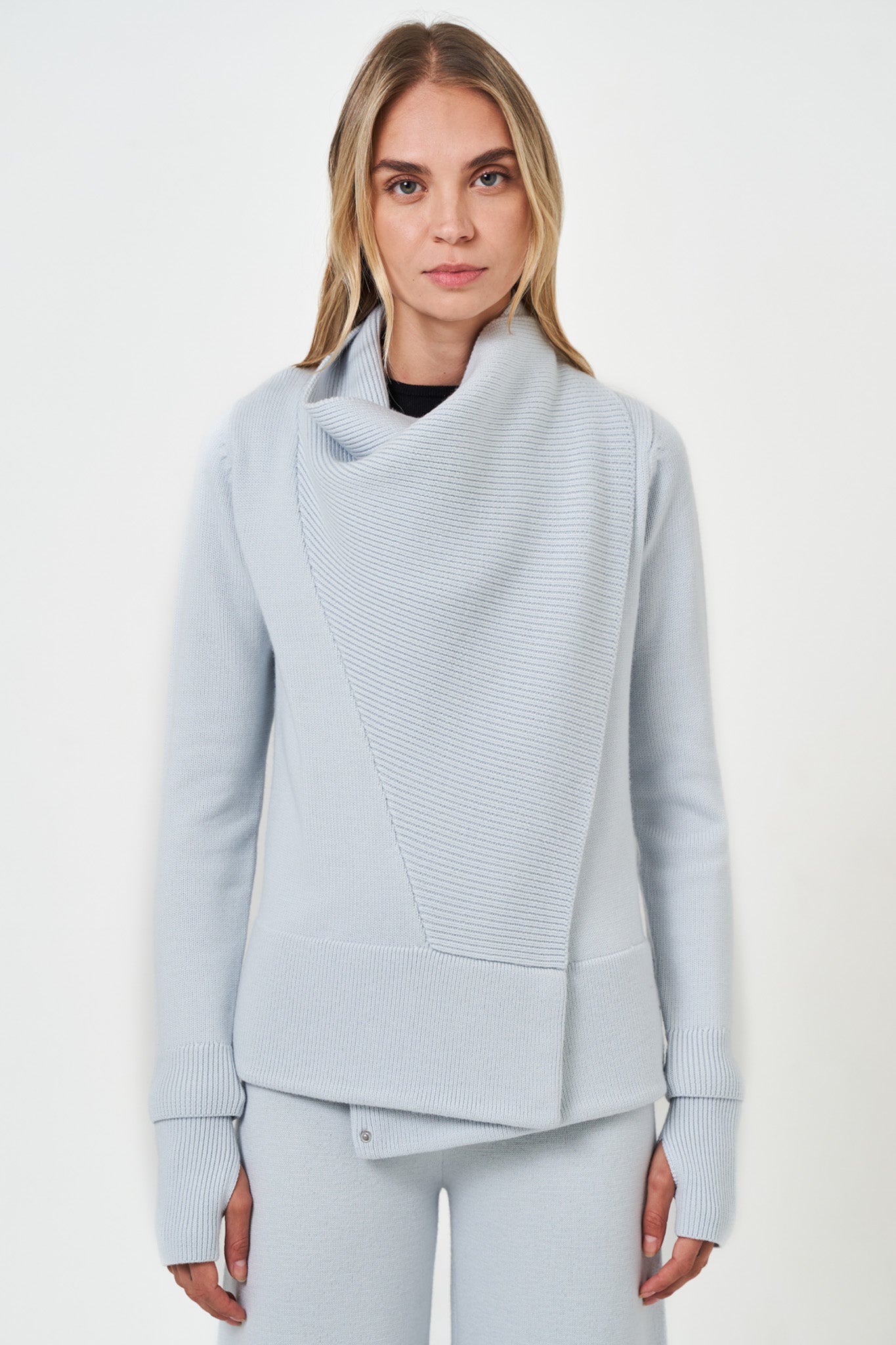 N49 - Front Drape Convertible Cardigan w/ Detachable Wrist Cuffs | NFP