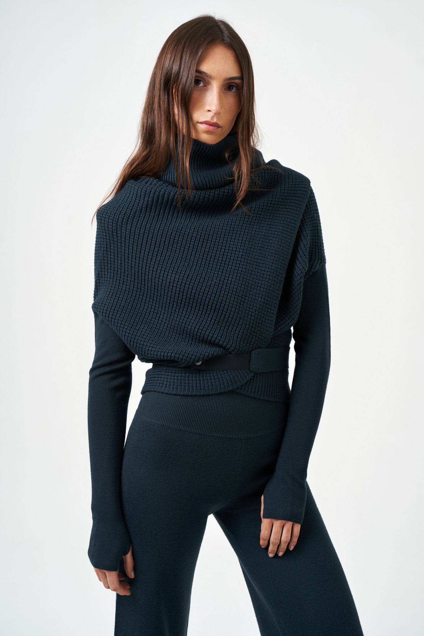 L'Appartement　Mesh Knit L'Appartement Mesh Knit Mesh L/S Knitted Top | Black – Parlour X