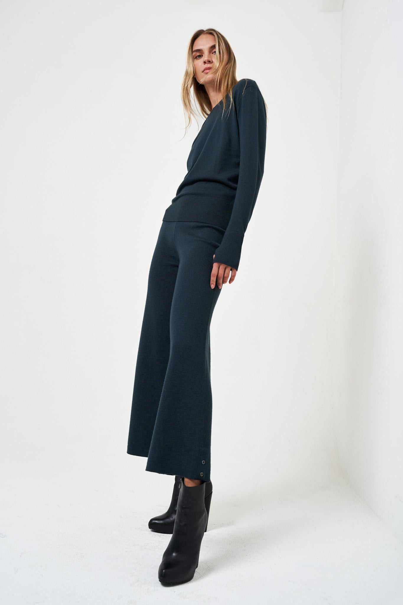 N88 - Full Needle Snap Hem Pant | NFP