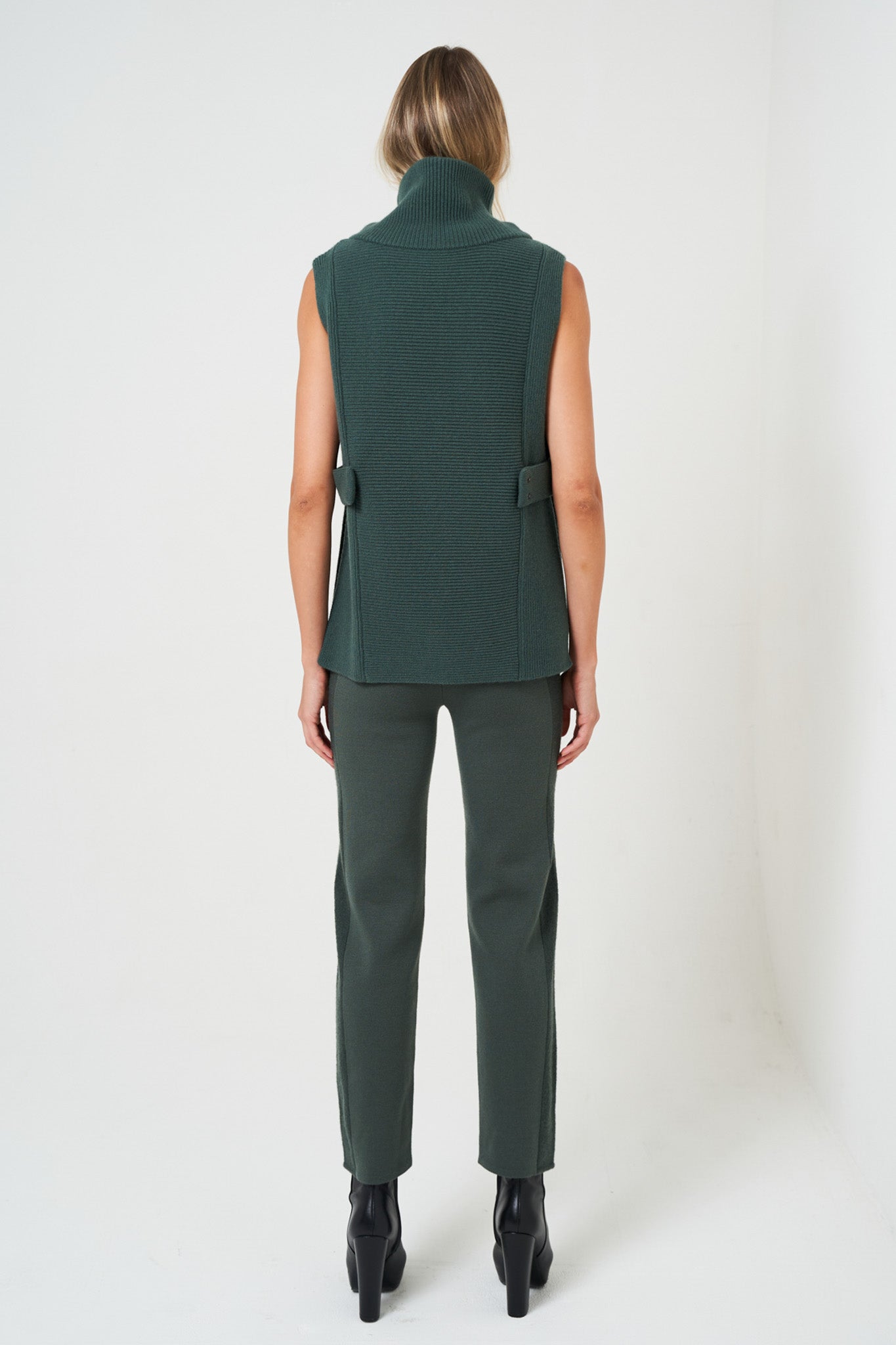 N94-LW - Side Strap Vest | NFP