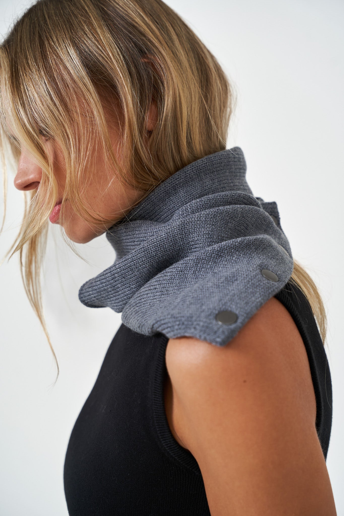 NA01 - Snap Neck Warmer | NFP