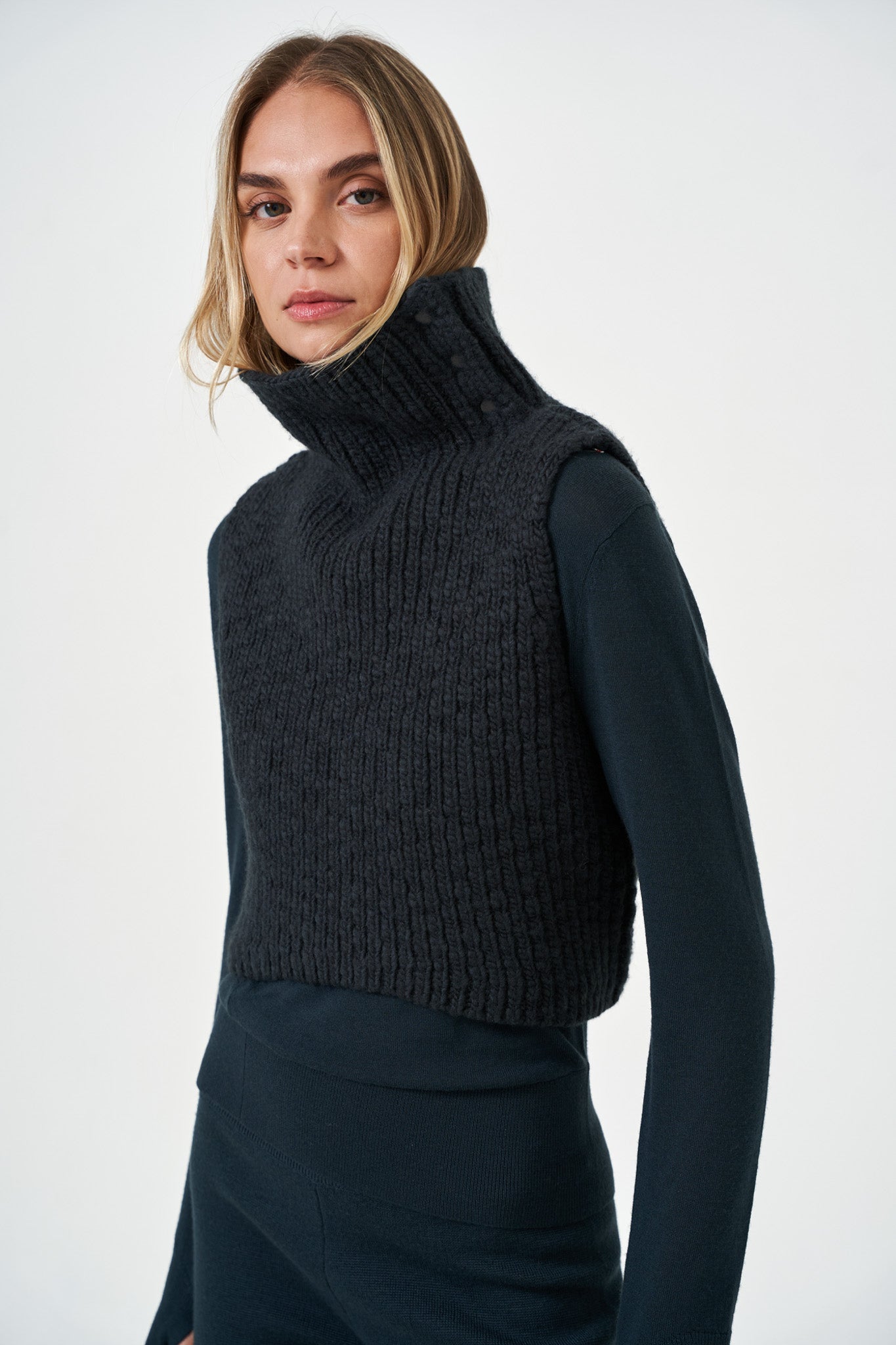 【新品未開封】Vaundy Pocketfull Vest Lサイズ Vaundy. Pocket full Vest Lサイズ Vaundy. Pocket full Vest Lサイズ