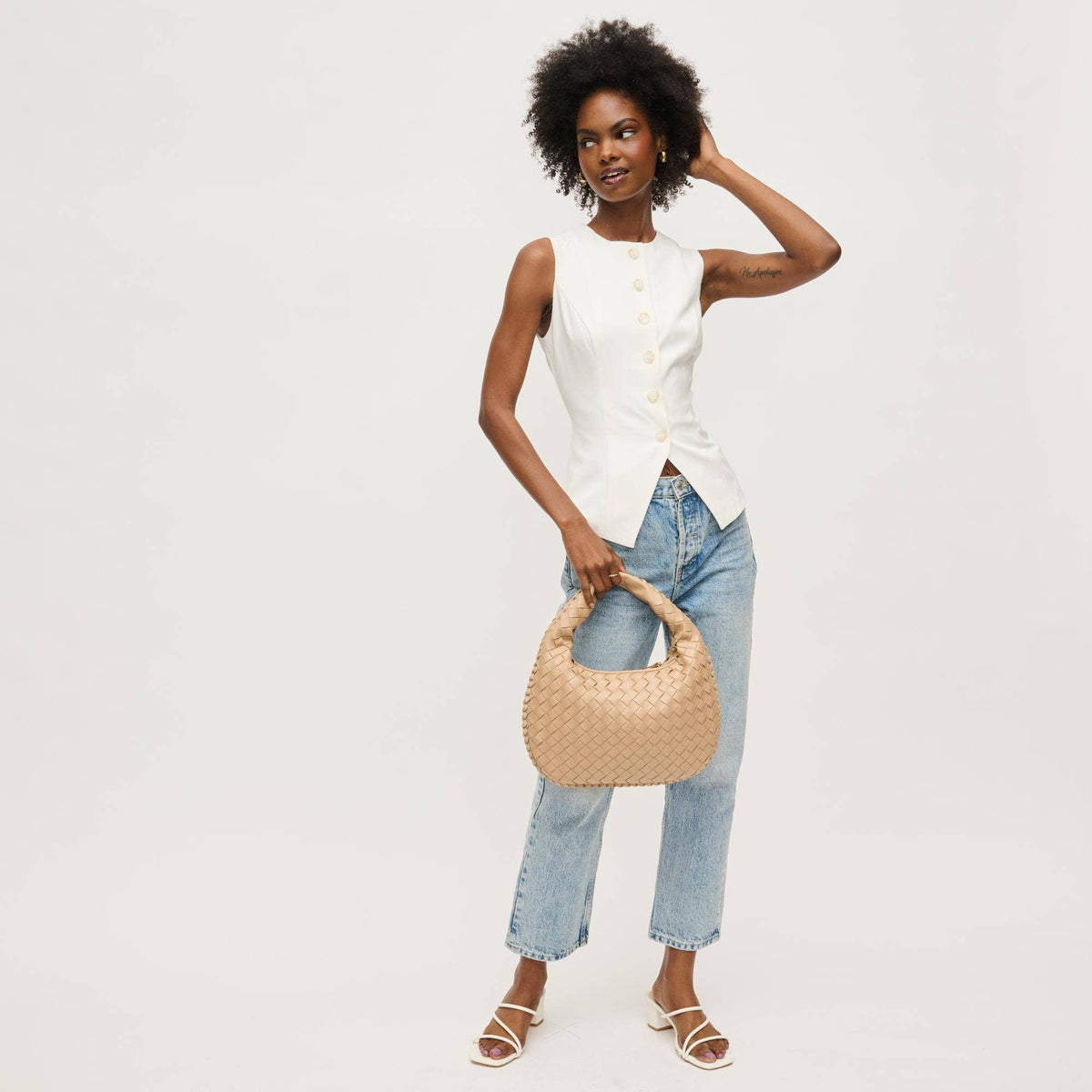Wendy Woven Shoulder Bag: Black