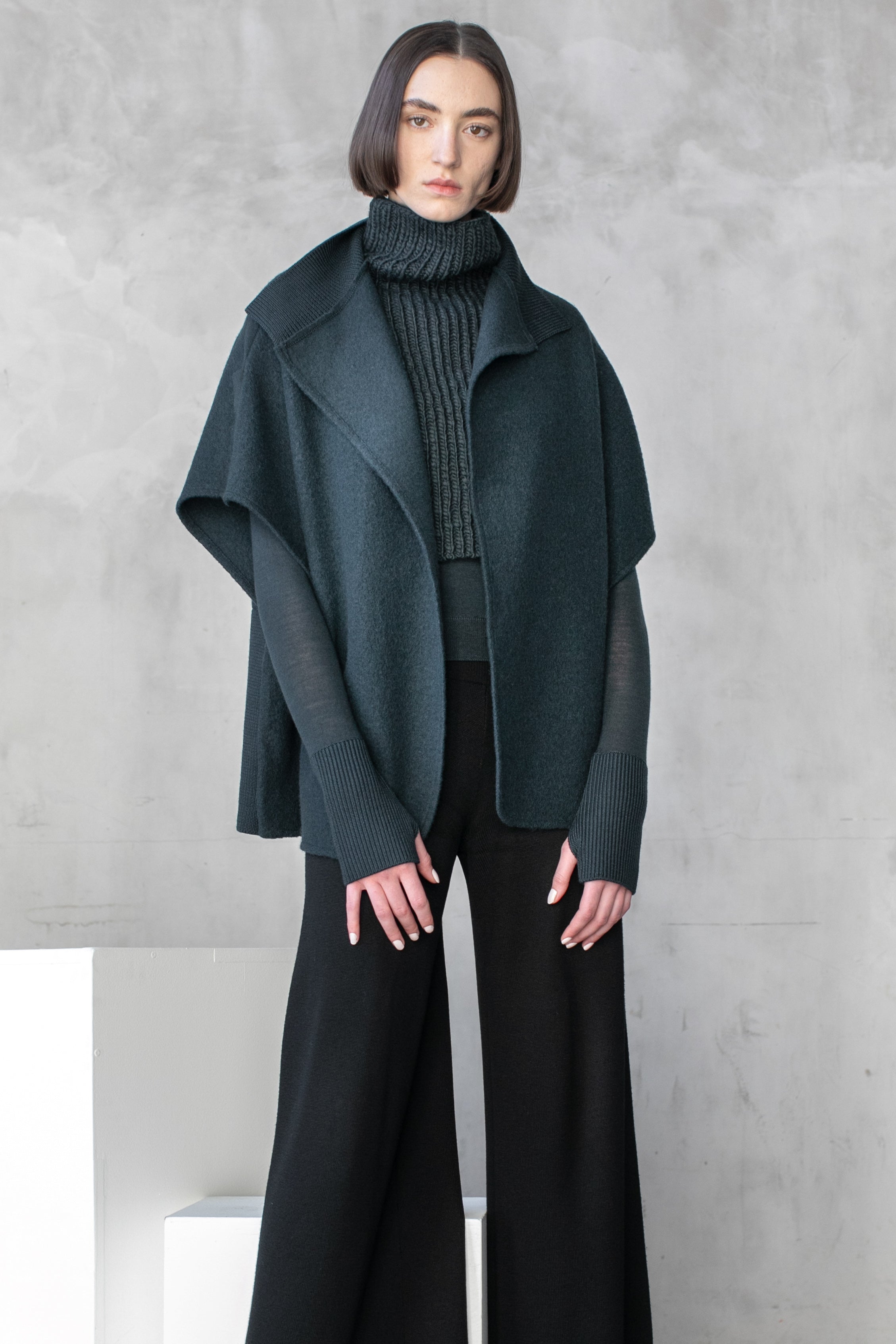 Look W